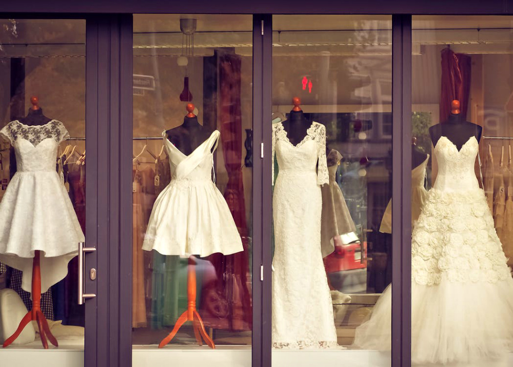 Свой бизнес: как открыть магазин женской одежды
