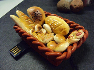   Bread Basket Thumb Driv'z