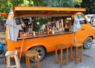 Свой бизнес: как открыть кафе на колесах