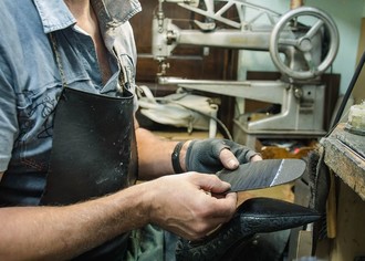 Как открыть мастерскую по ремонту обуви